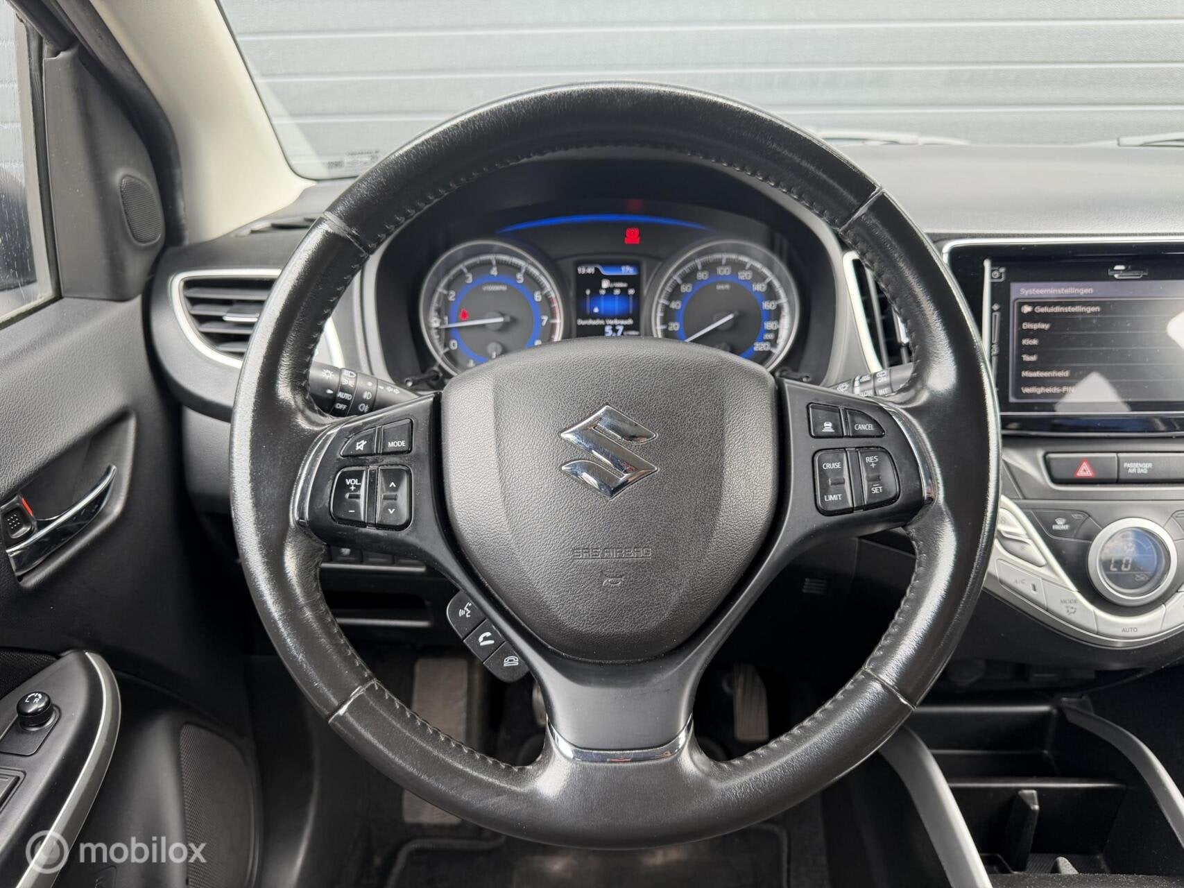 Foto 15 van Suzuki Baleno 1.0 Boosterjet High Executive | Camera | ACC