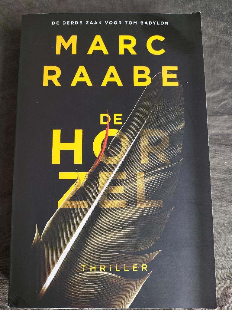 Marc Raabe - De horzel, Boeken, Thrillers, Zo goed als nieuw, Ophalen of Verzenden