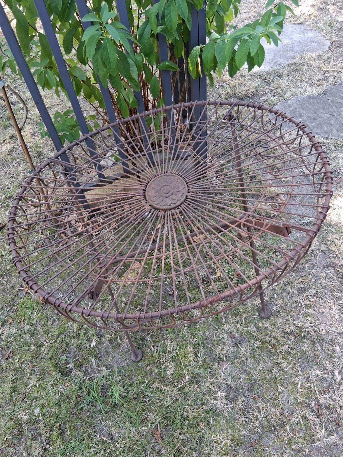 Antieke smeedijzeren tuintafel, Ophalen