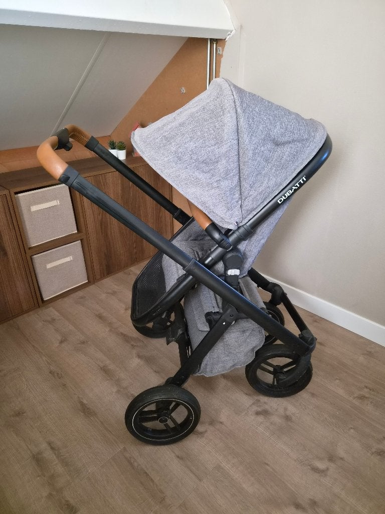 Dubatti kinderwagen, Gebruikt, Luchtbanden, Ophalen, Kinderwagen