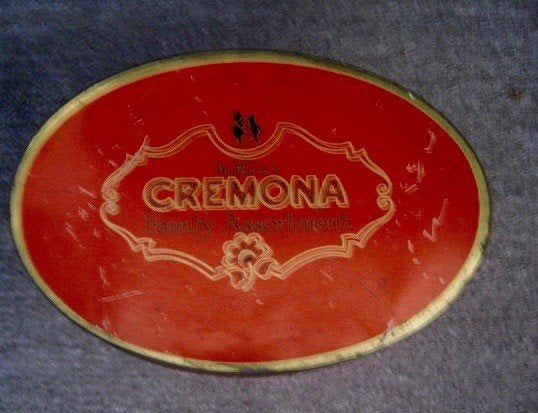 'OUD OVAAL BLIK ,WILKIN"S CREMONA , FAMILY ASSORTIMENT ,ENG, Verzamelen, Blikken, Ophalen of Verzenden, Gebruikt, Koek(jes)