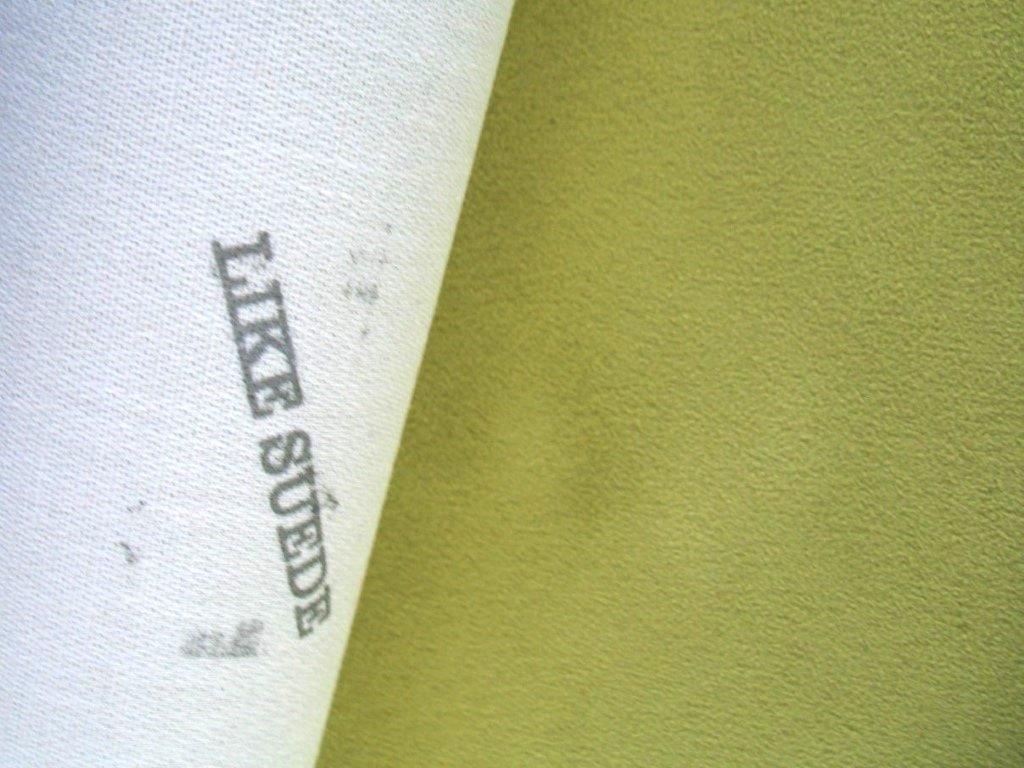 Verotex Like Suede; lichtgroen; 1,9 meter meubelstof, Hobby en Vrije tijd, Stoffen en Lappen, Overige materialen, 120 cm of meer