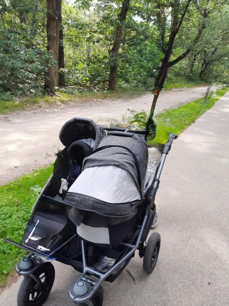 Dubbele kinderwagen TFK Duo2 - uitstekende staat, Kinderen en Baby's, Kinderwagens en Combinaties, Ophalen, Zo goed als nieuw