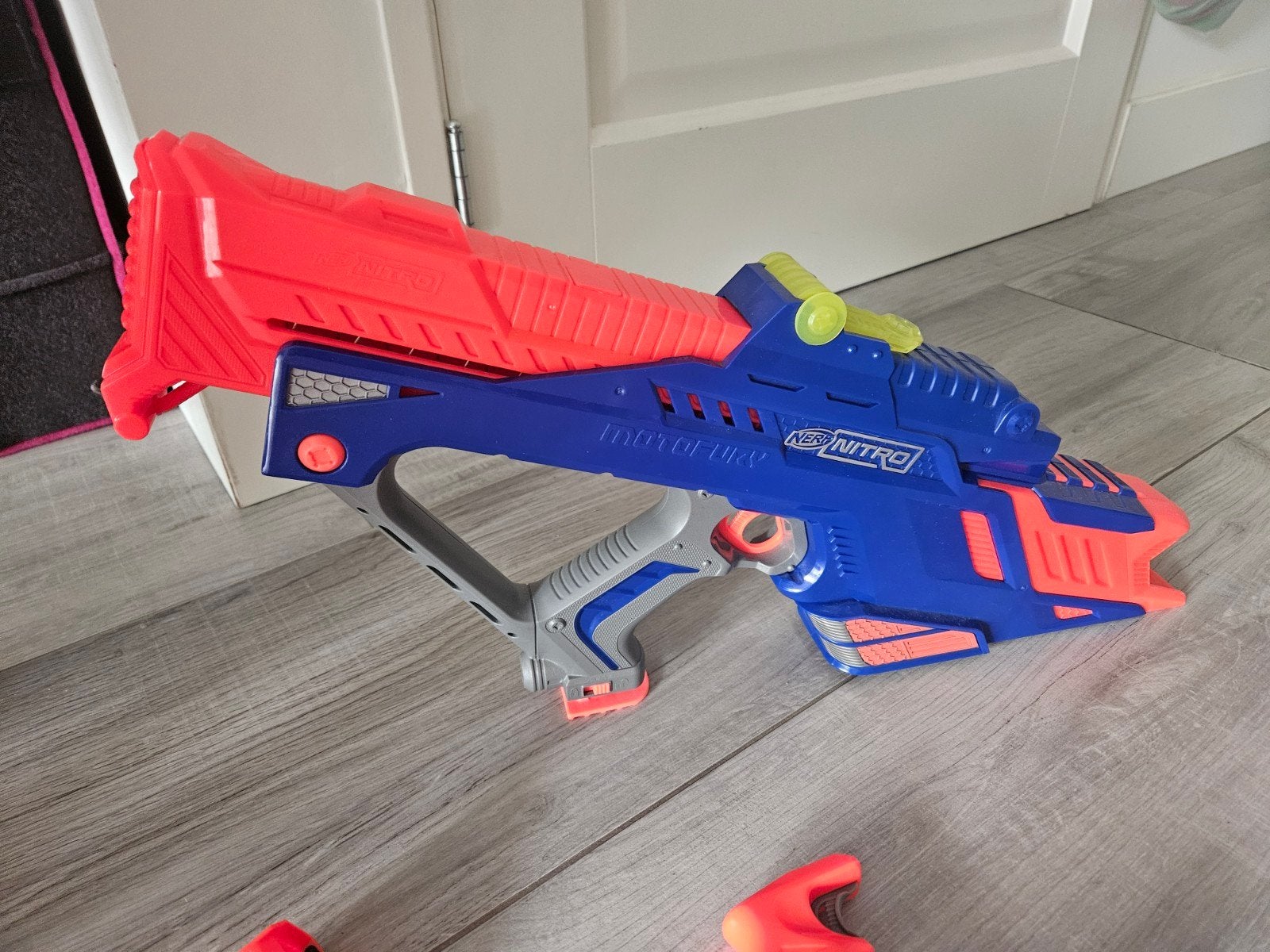 Nerf Nitro, Ophalen