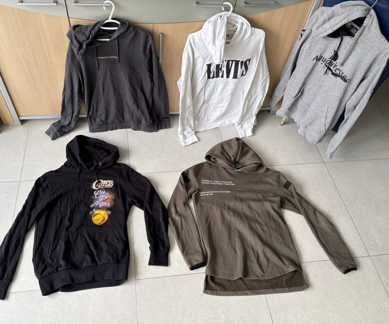5 hoodies heren maat M en L (wit Levi’s), Ophalen of Verzenden, Gedragen, Maat 48/50 (M)