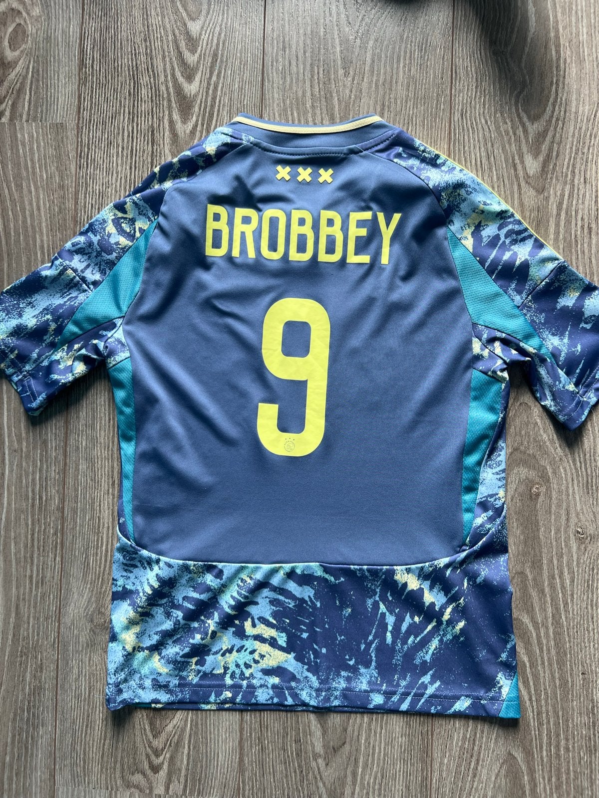 Ajax uit tenue Brobbey maat 152, Ophalen of Verzenden, Zo goed als nieuw