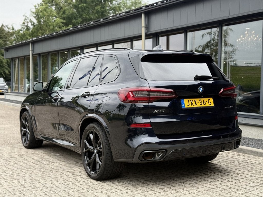 BMW X5 xDrive45e High Executive Skylounge Massage (bj 2020), Gebruikt, 394 pk, 97 km, Zwart