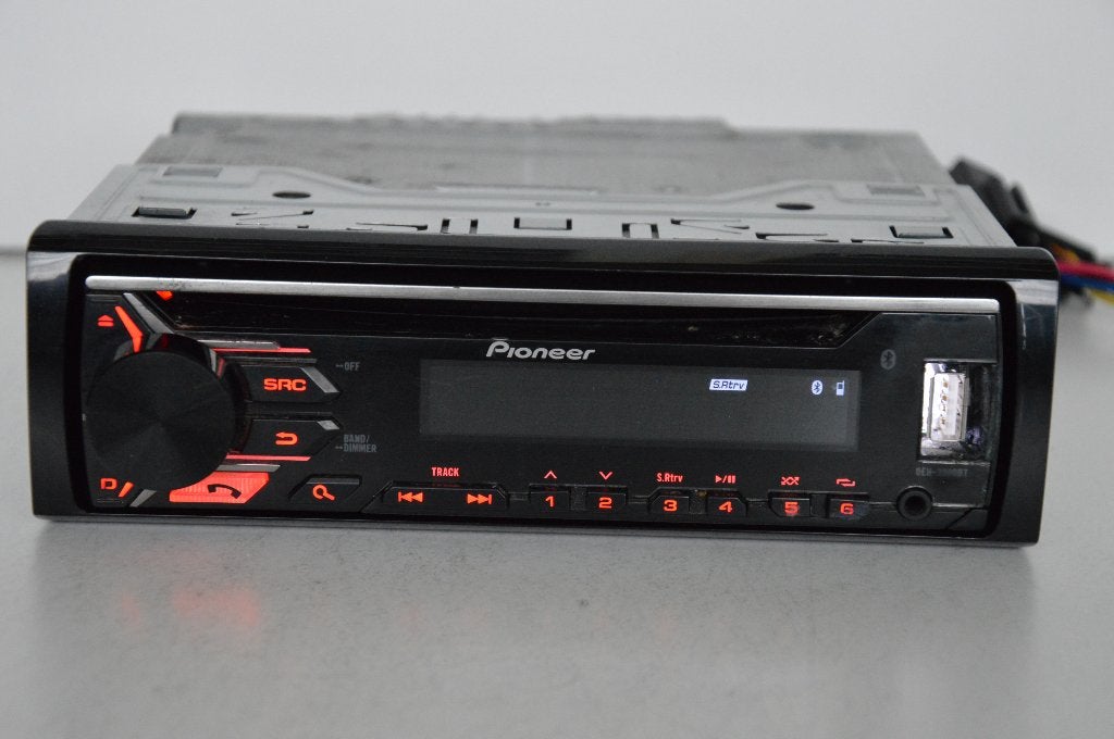 PIONEER  DEH-3900BT  MP3  AUX  USB  BLUETOOTH, Auto diversen, Autoradio's, Ophalen of Verzenden, Zo goed als nieuw