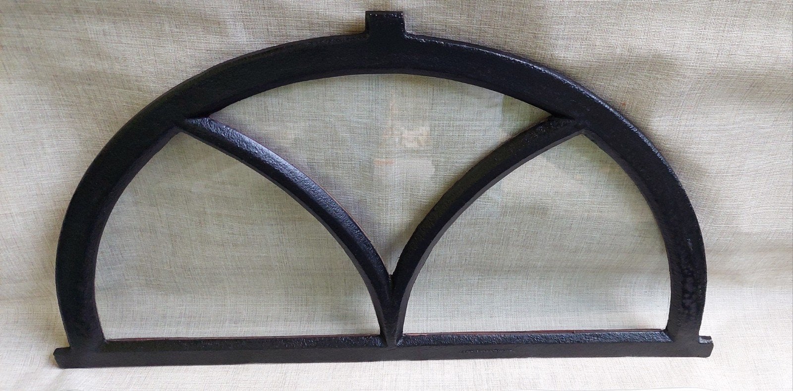 Gietijzeren stalraampje boog - 52x28 cm, Doe-het-zelf en Verbouw, Ophalen, Gevelraam of Ruit, Gebruikt, Minder dan 80 cm