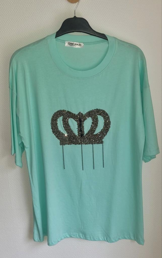 T-SHIRT MET KROON MAAT M / L NIEUW, Maat 38/40 (M), Nieuw, Ophalen of Verzenden, Korte mouw