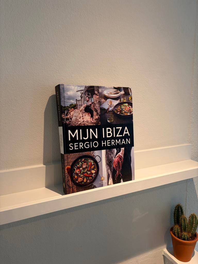 Mijn Ibiza - Sergio Herman (Zo goed als nieuw), Boeken, Kookboeken, Ophalen of Verzenden, Zo goed als nieuw, Europa, Hoofdgerechten