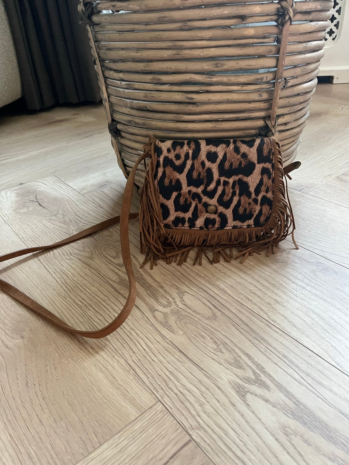 Leopard print schoudertasje met franjes, Ophalen, Zo goed als nieuw, Bruin, Schoudertasje