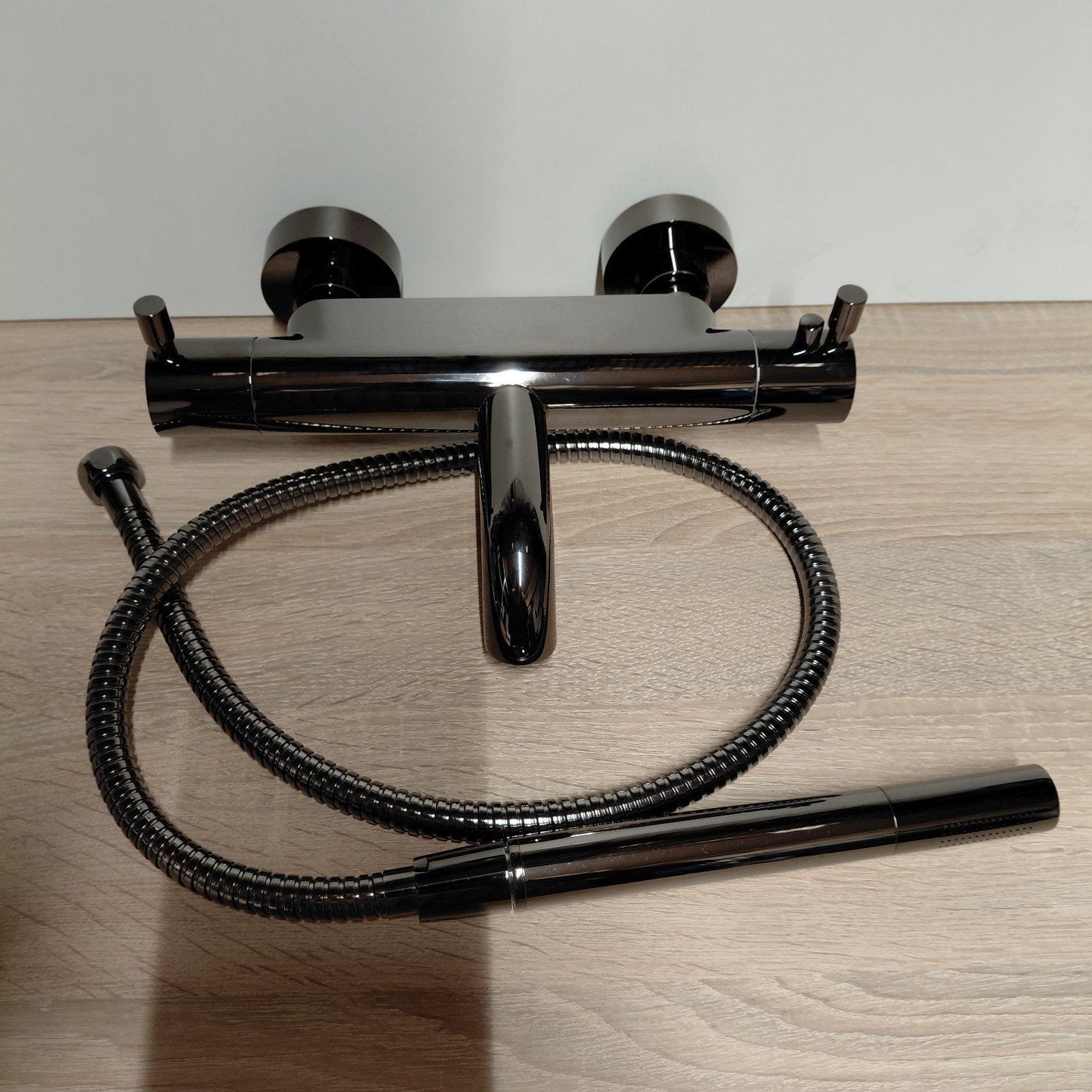 Nieuwe Gunmetal Thermostaat Badkraan met Handdouche, Doe-het-zelf en Verbouw, Sanitair, Ophalen of Verzenden