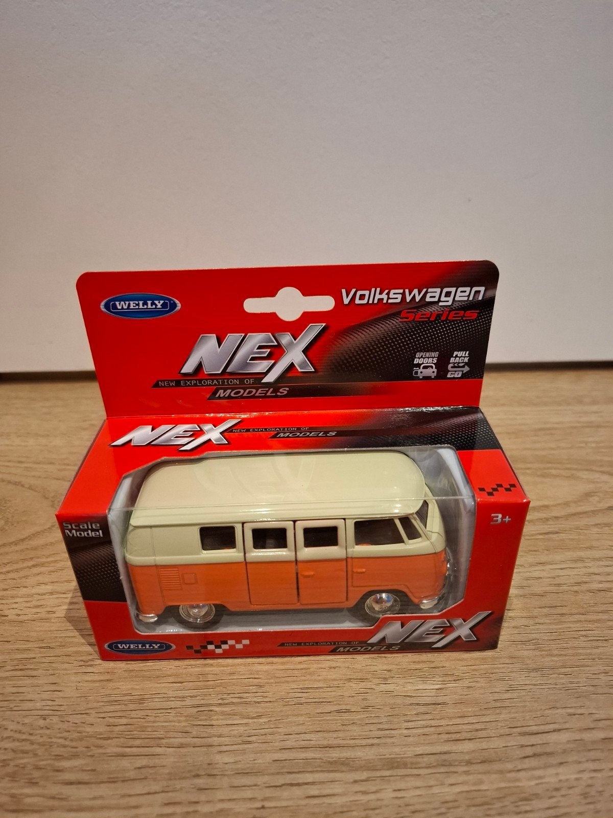 Volkswagen T2 Bus 1:43 Schaalmodel - Welly NEX, Hobby en Vrije tijd, Ophalen of Verzenden, Nieuw, Auto, Overige merken