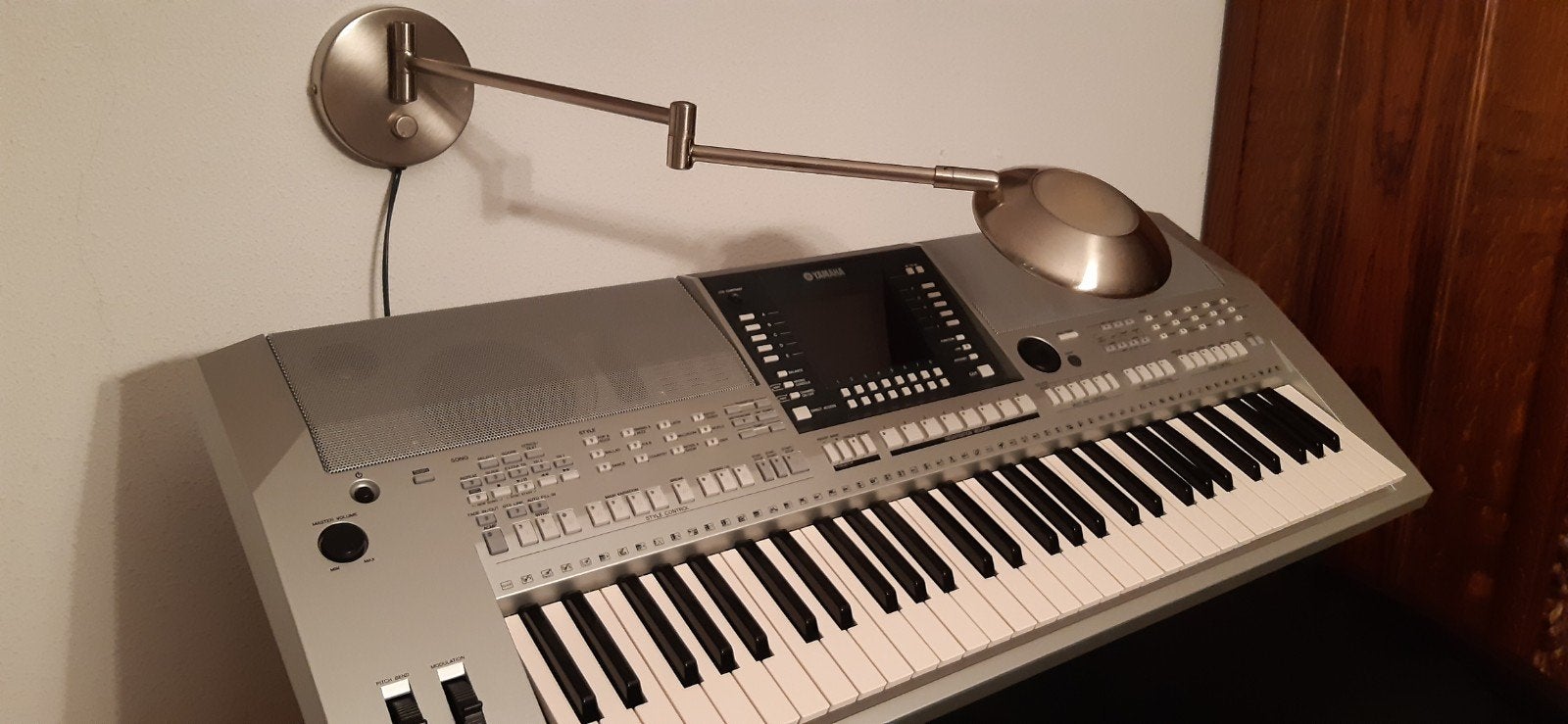 Verstelbare wandlamp, lees, keyboard, piano, Ophalen of Verzenden, Zo goed als nieuw, 61 toetsen, Overige merken