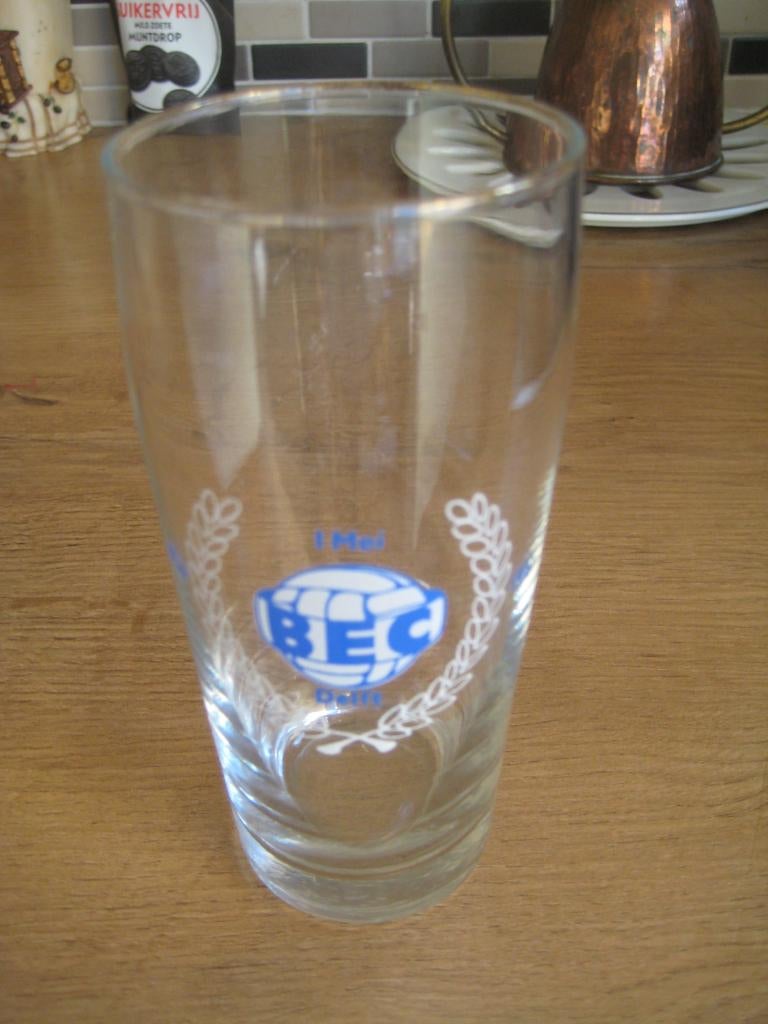 voetbal-glazen verenigingen delft (voetbal), Verzamelen, Ophalen of Verzenden, Zo goed als nieuw, Overige binnenlandse clubs, Overige typen