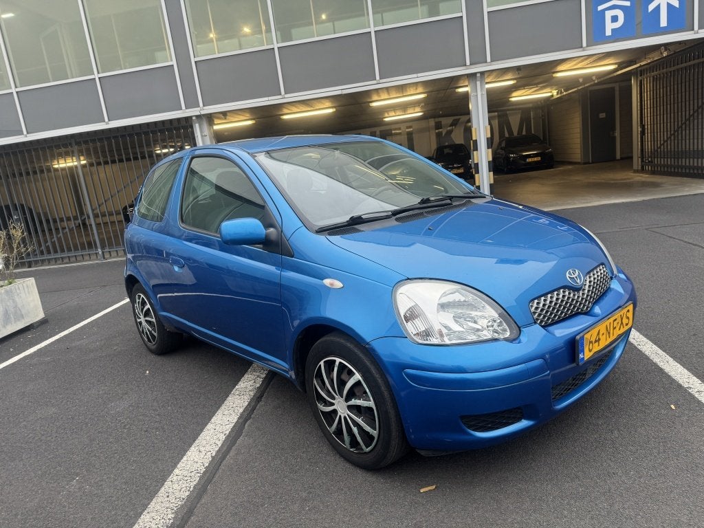 Toyota Yaris 1.3 VVT-i Sol, Auto's, Stof, Gebruikt, 31 €/maand, 4 cilinders