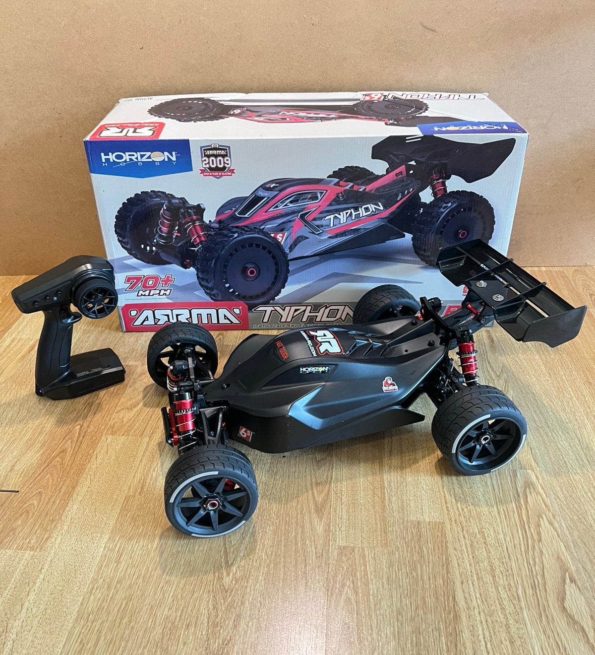 Arrma Typhon 6s, Ophalen of Verzenden, Zo goed als nieuw, Overige schalen, Auto offroad