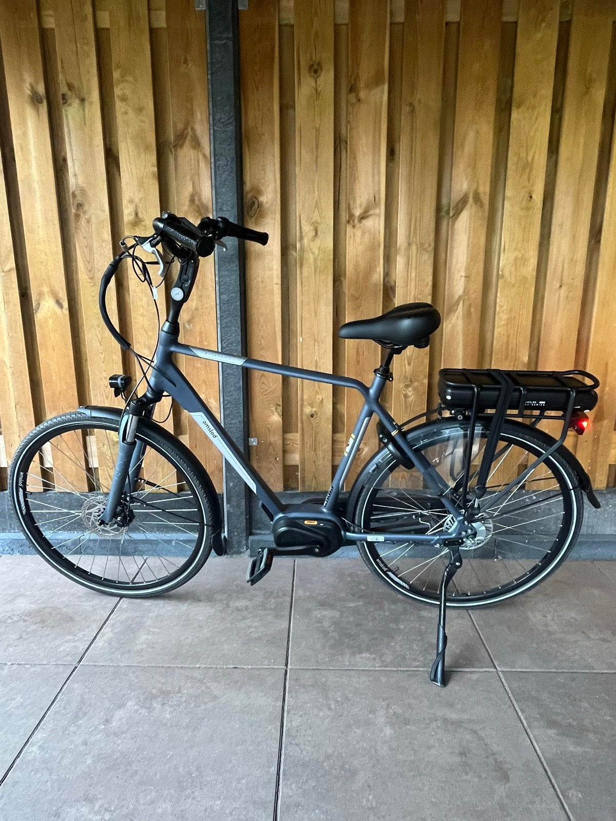 Amslod Hilston LX E-bike - 600Wh nette staat, Fietsen en Brommers, Elektrische fietsen, Zo goed als nieuw, 50 km per accu of meer