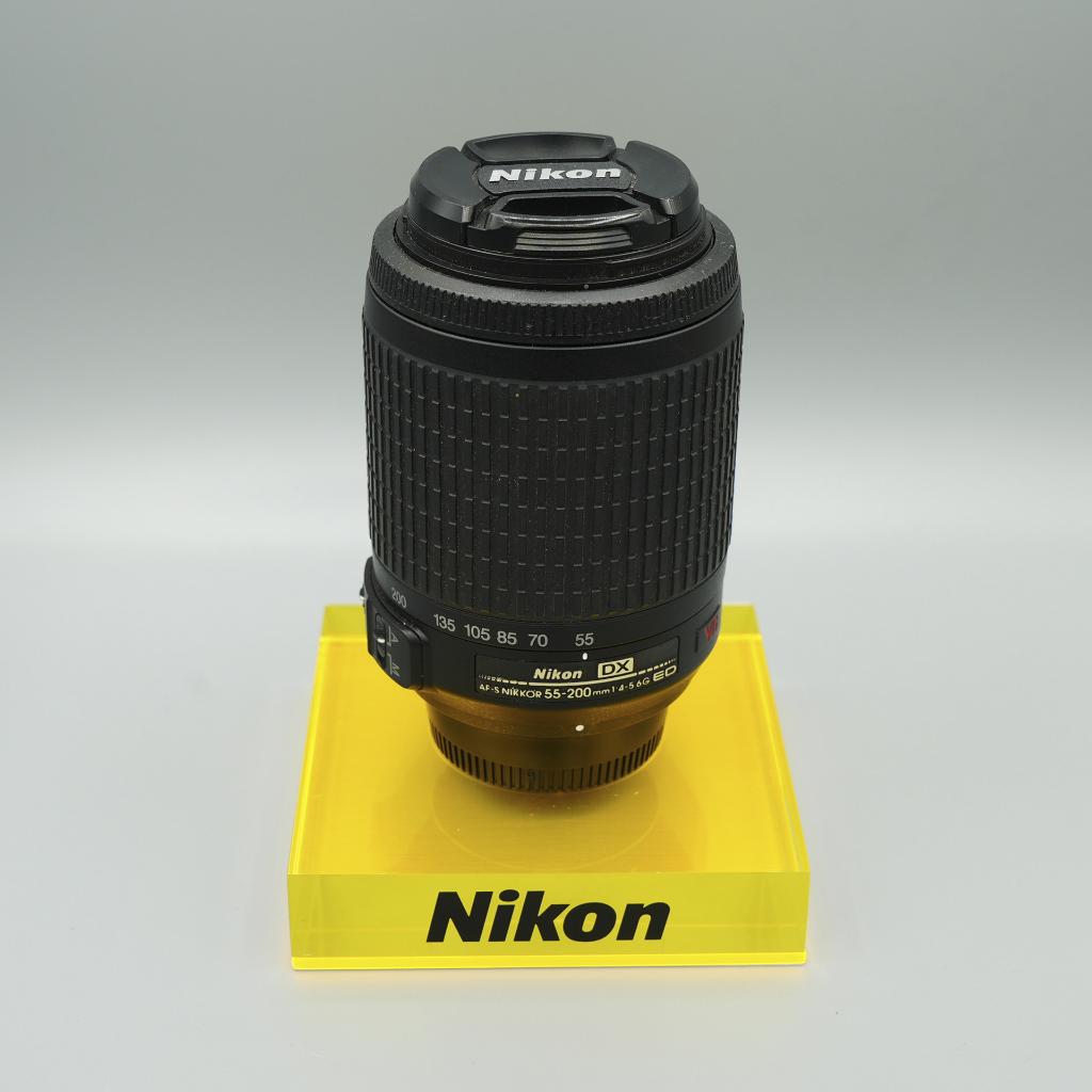 Nikon AF-S 55-200mm VR incl zonnekap, in keurige staat, Nikon, Zo goed als nieuw, Zoom, Nikon
