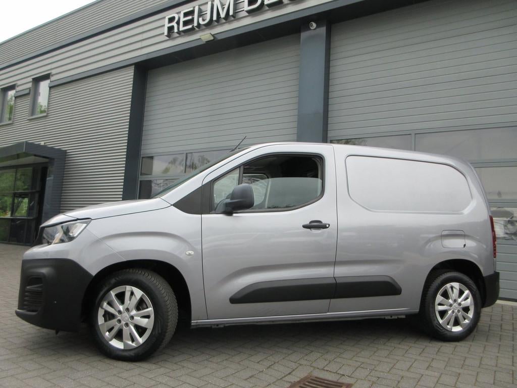 Peugeot Partner 1.6 BleuHDI, 99pk, Navigatie, Camera, PDC, C, Voorwielaandrijving, 4 cilinders, Origineel Nederlands, 99 pk