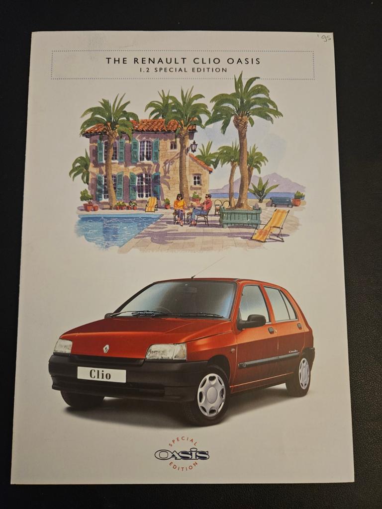 Brochure Renault Clio Oasis 1995 UK, Ophalen of Verzenden, Zo goed als nieuw, Renault