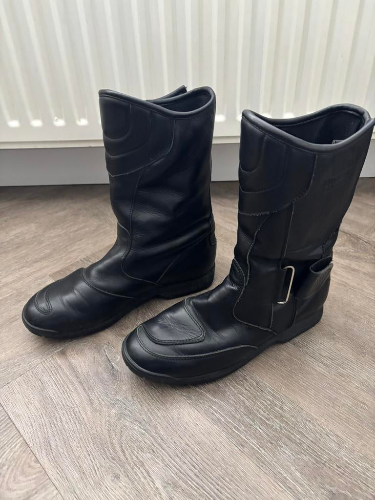 Zwarte Motoline laarzen, styled by Difi, maat 42, Hoge laarzen, Zwart, Ophalen of Verzenden, Gedragen