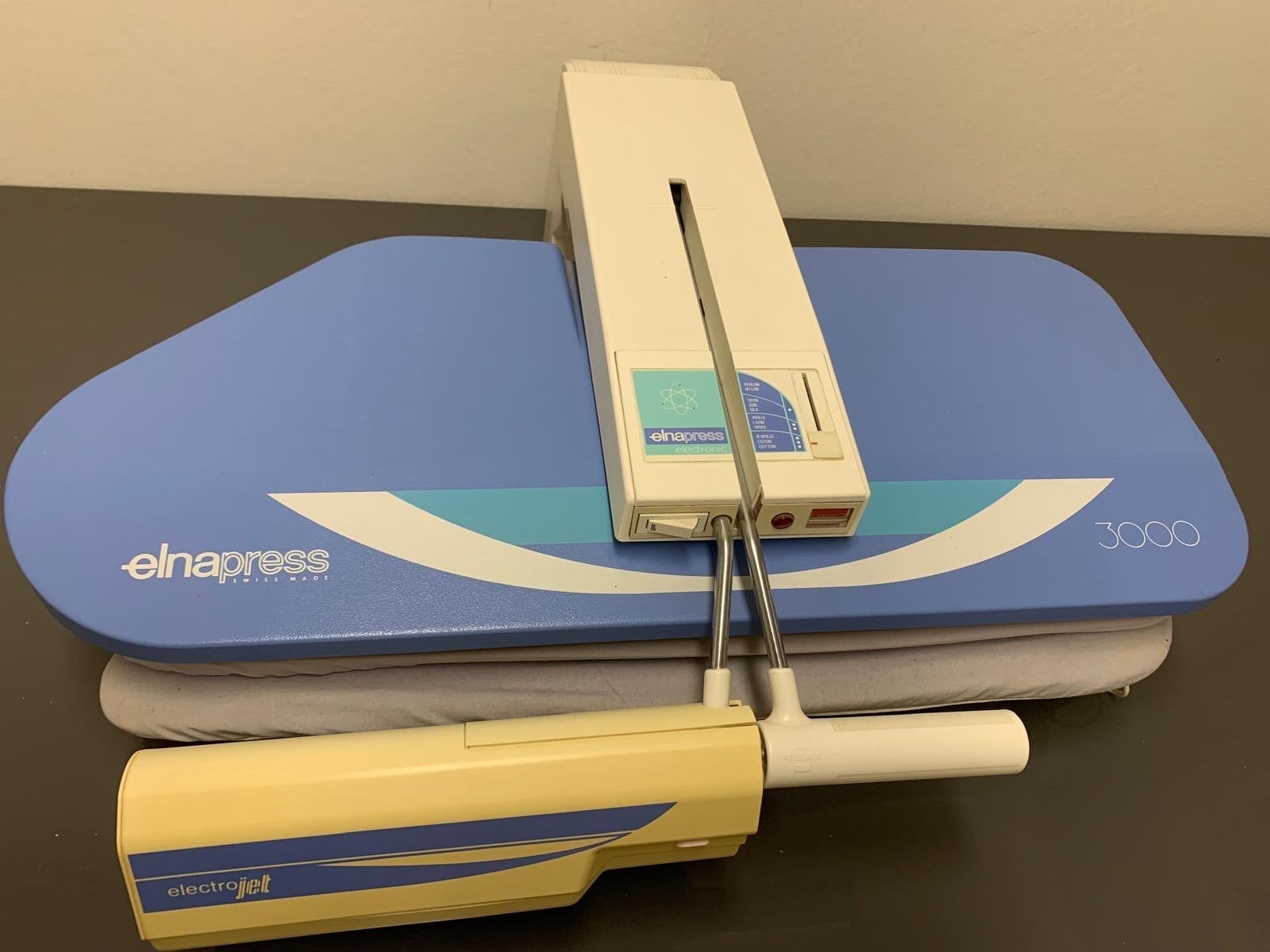 Elna Elnapress 3000 Strijkpers, Ophalen, Gebruikt