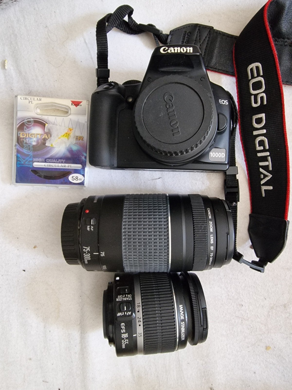 Canon EOS 1000D Spiegelreflexcamera met 2 lenzen en tas, Ophalen, Gebruikt, Spiegelreflex, Canon