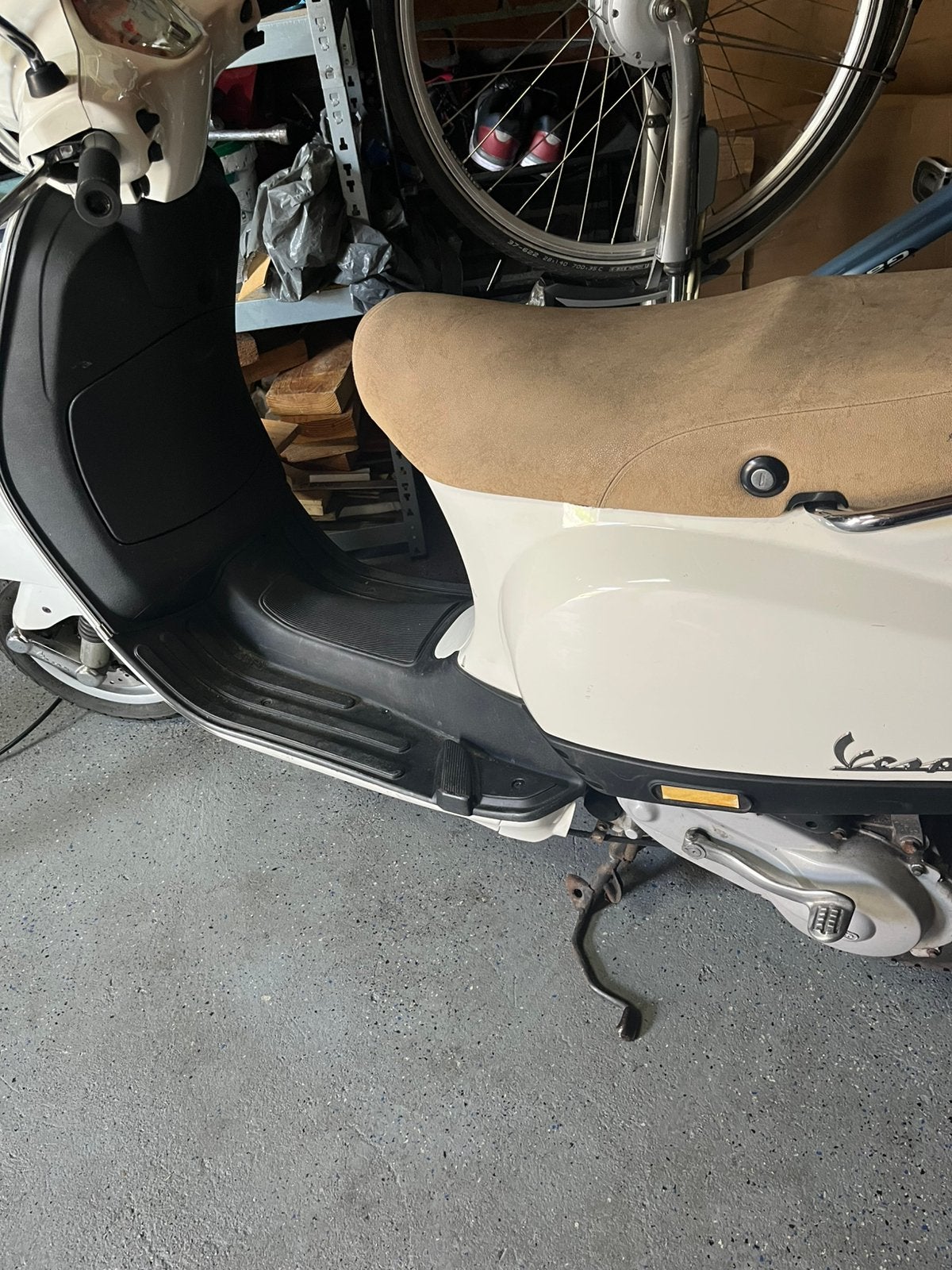 Vespa scooter, Fietsen en Brommers, Scooters | Vespa, Ophalen, Zo goed als nieuw, Benzine