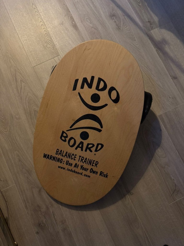 Indo board balance trainer, Ophalen, Zo goed als nieuw, Benen, Balansbord
