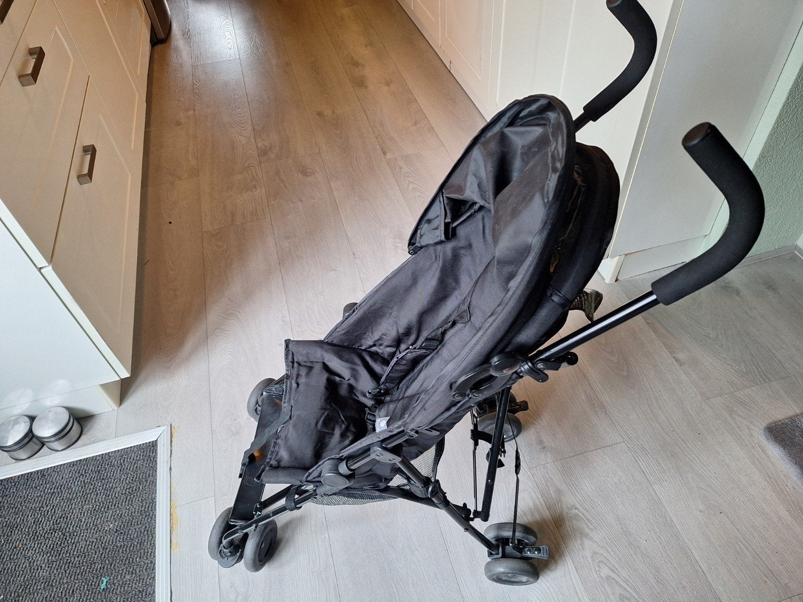 Zwarte buggy, lichtgewicht en compact opvouwbaar, Ophalen of Verzenden
