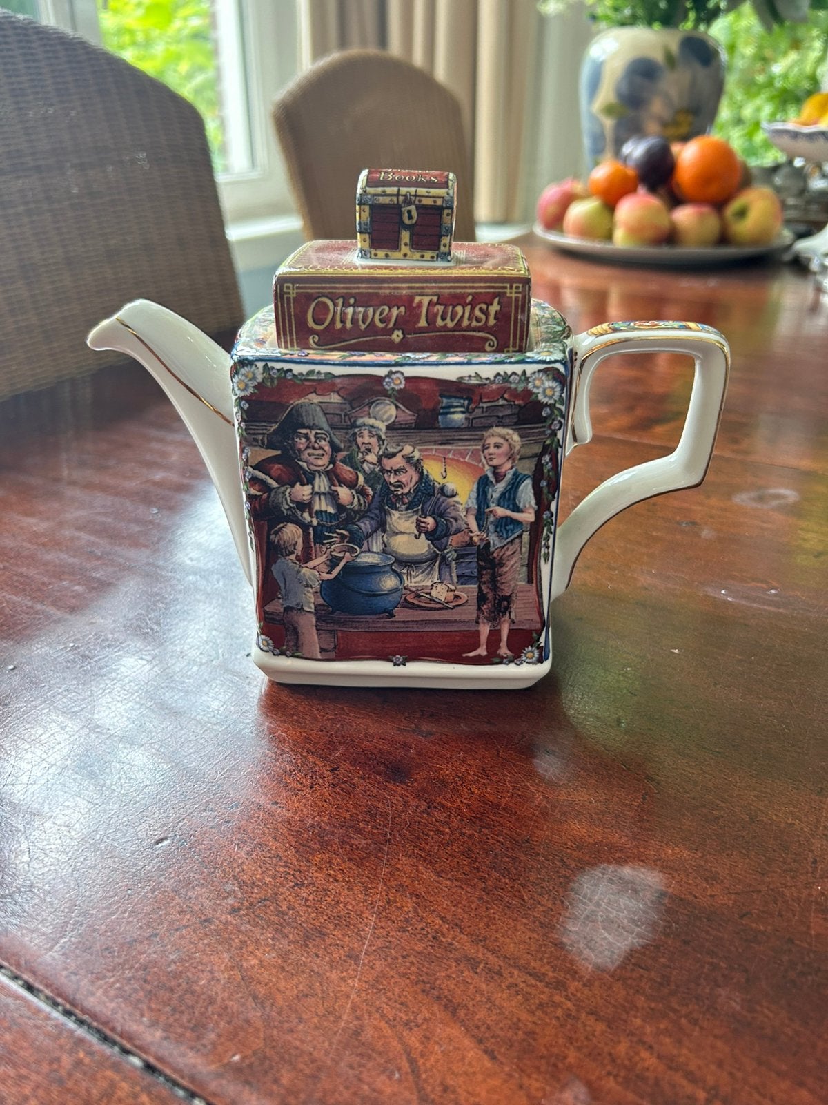 James Sadler theepot model Oliver Twist, Ophalen of Verzenden