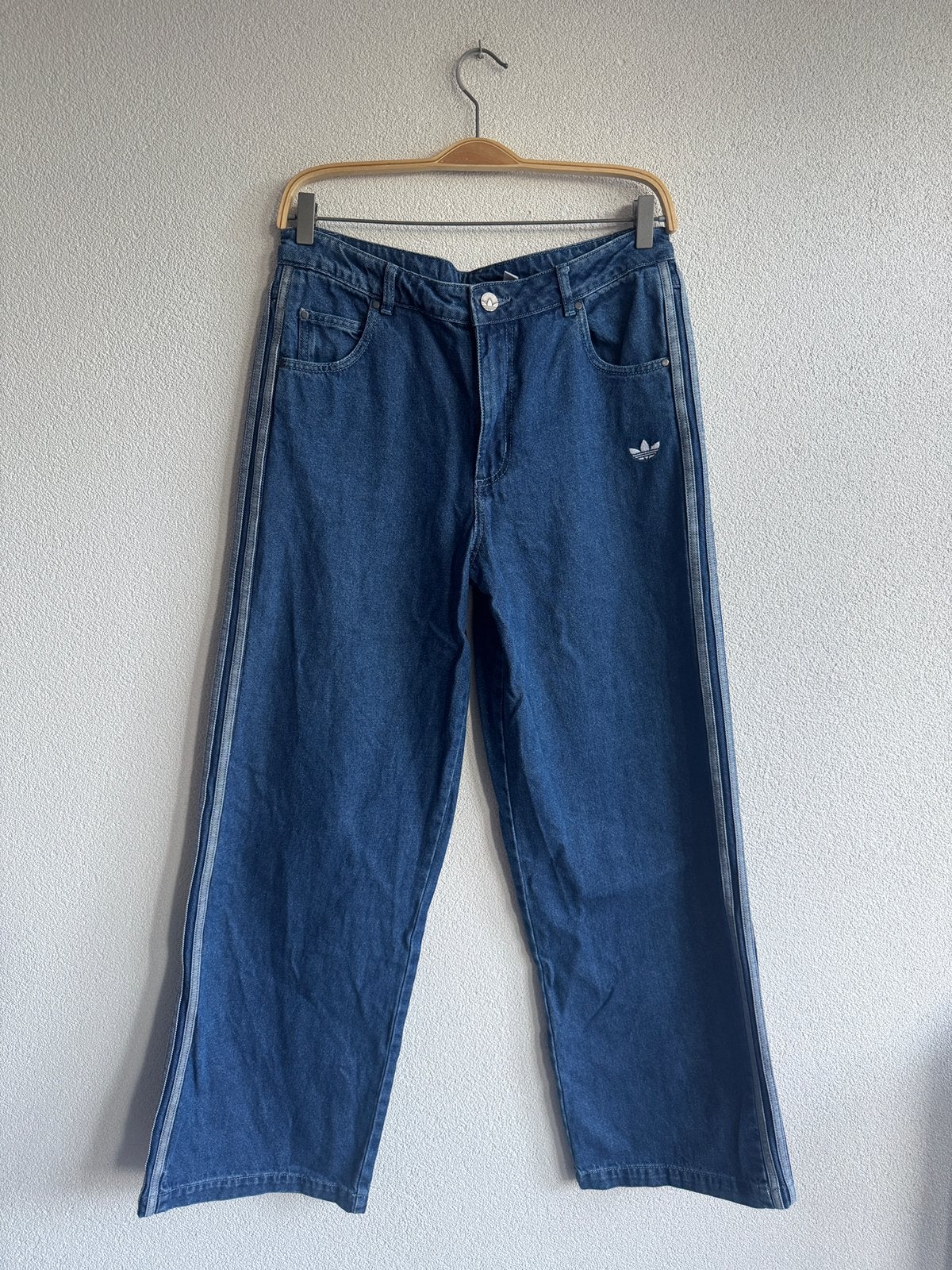Adidas blauwe Firebird denim jeans, Blauw, Maat 42/44 (L), Ophalen of Verzenden, Lang
