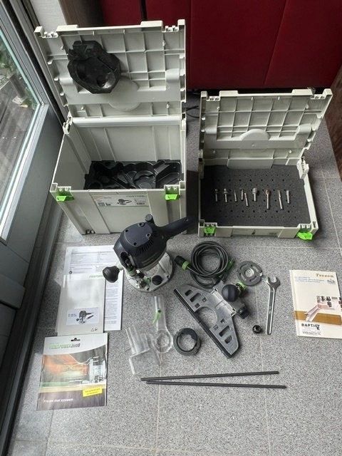 Festool bovenfrees OF1400EBQ-Plus + freesjes + opbergkoffers, Doe-het-zelf en Verbouw, Ophalen, Zo goed als nieuw, Bovenfrees