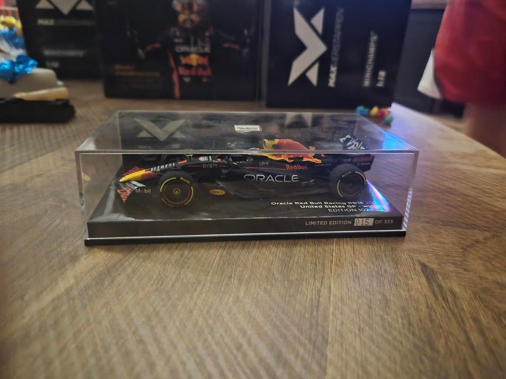 Max Verstappen auto 1:43 rb18 unitas states 2022, Ophalen, Zo goed als nieuw, Formule 1