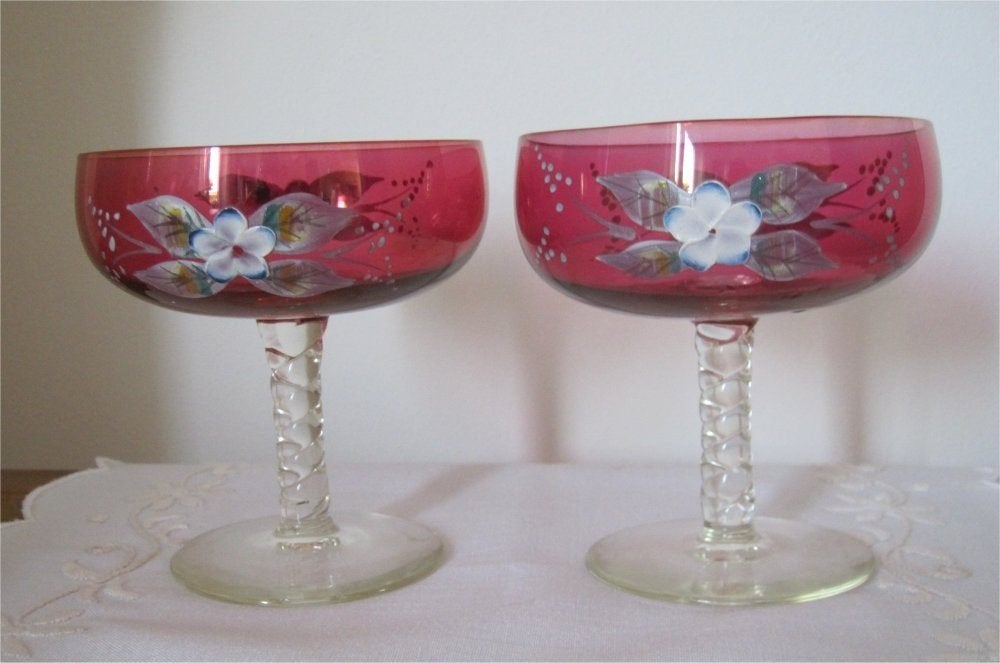 Twee antieke cocktailglazen - Murano, opgelegde bloemen, Ophalen of Verzenden