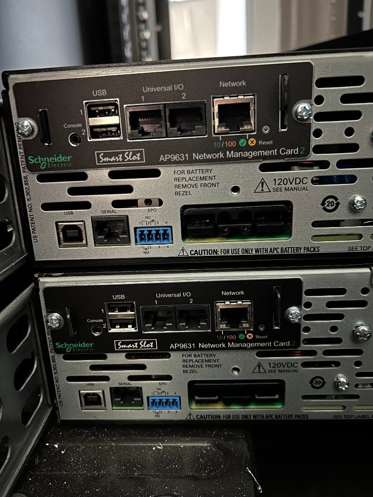 APC Smart-UPS X 3000VA Rack + NIC SMX3000RMHV2UNC, Ophalen, Gebruikt