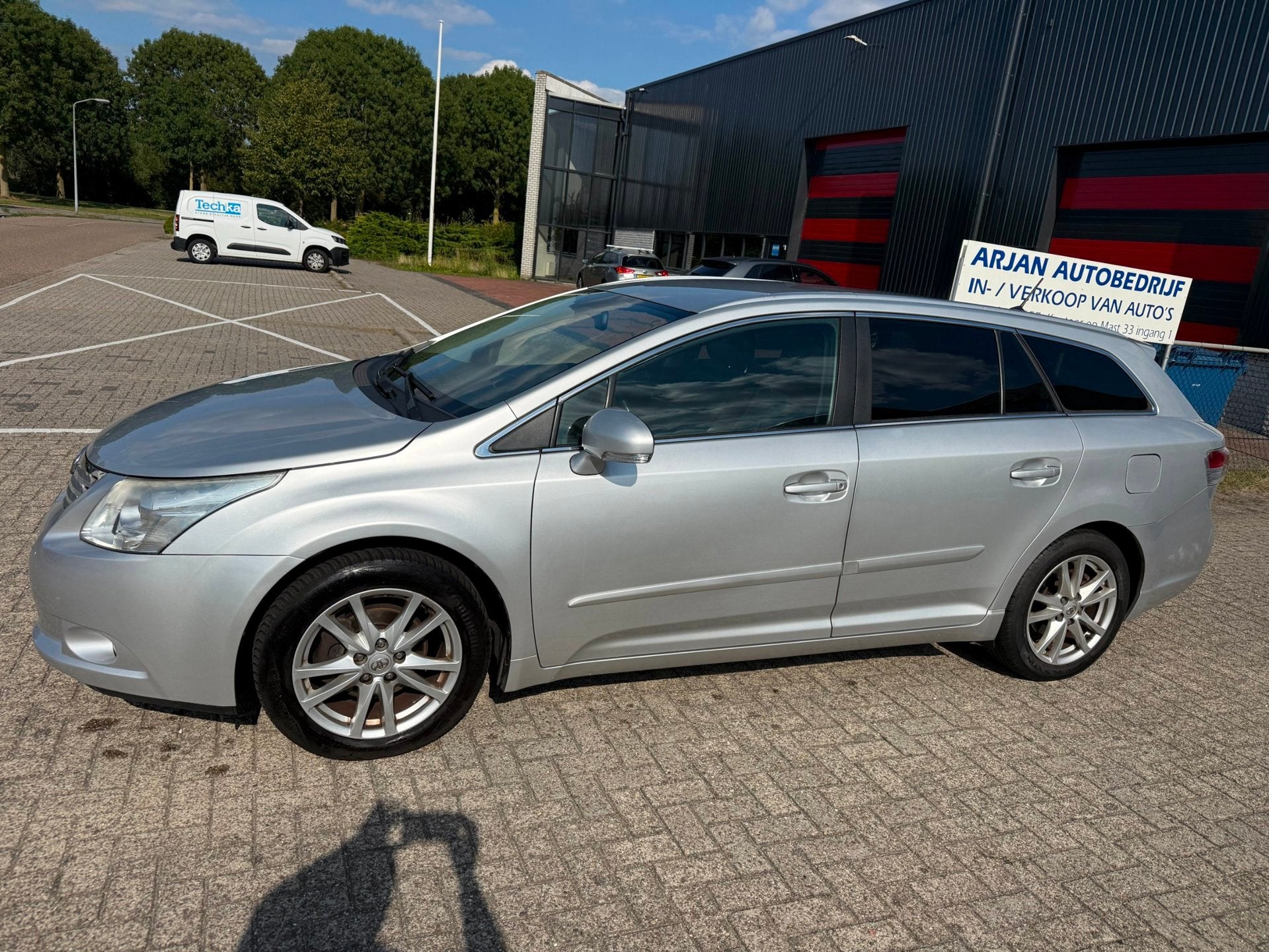 Toyota Avensis Wagon 2.0 VVTi Business, Auto's, Toyota, Euro 5, 4 cilinders, 152 pk, 1987 cc
