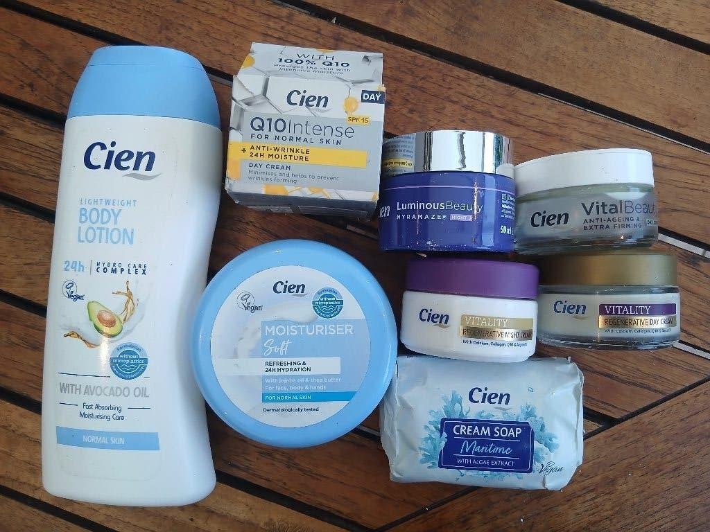 Cien creme, Ophalen of Verzenden, Nieuw, Gehele gezicht