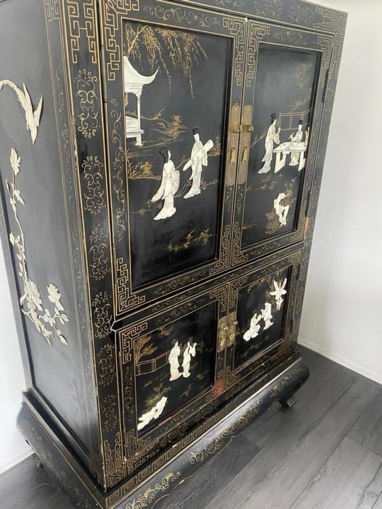 Te koop mooie chinese kast, Huis en Inrichting, Kasten | Buffetkasten, Ophalen, 100 tot 150 cm, Zo goed als nieuw, Minder dan 100 cm