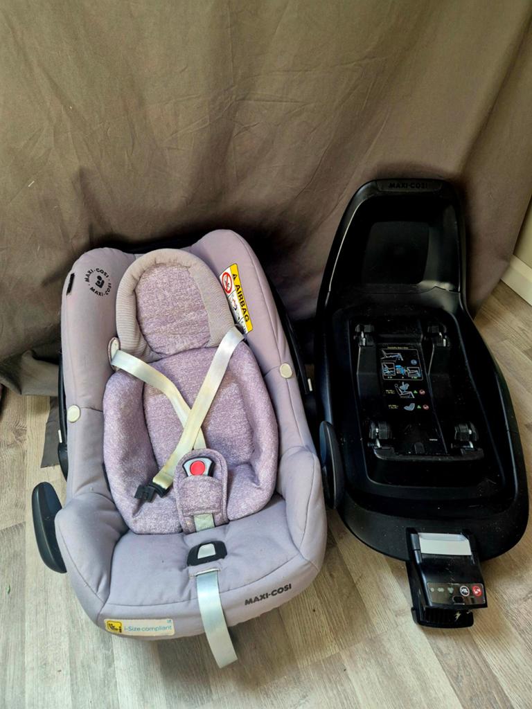 Maxi Cosi Rock Nomad Grey incl. FamilyFix Isofix base, Ophalen, Gebruikt, Isofix, 0 t/m 13 kg