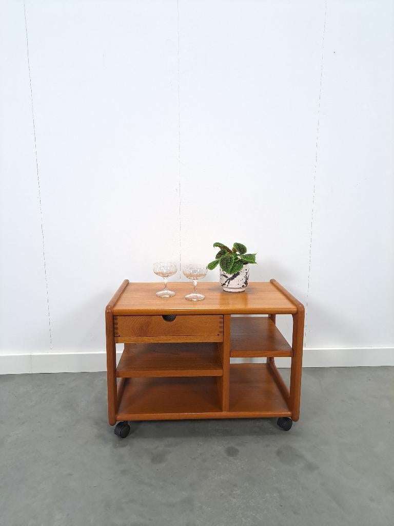 Deense teak audio trolley met lade vintage tv meubel, Gebruikt, Teakhout, Minder dan 100 cm, 25 tot 50 cm