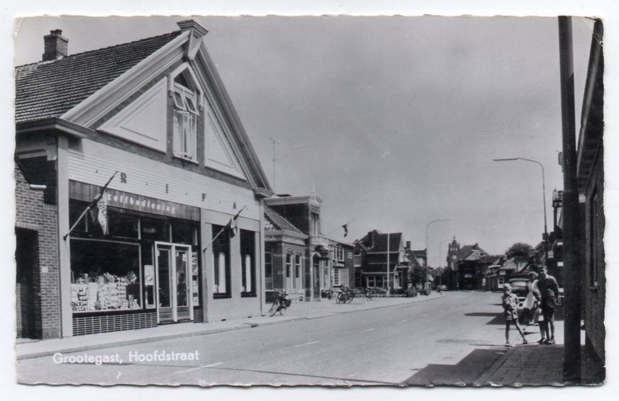 Grootegast Hoofdstraat met RIFA Supermarkt, Ophalen of Verzenden, 1960 tot 1980, Ongelopen, Groningen