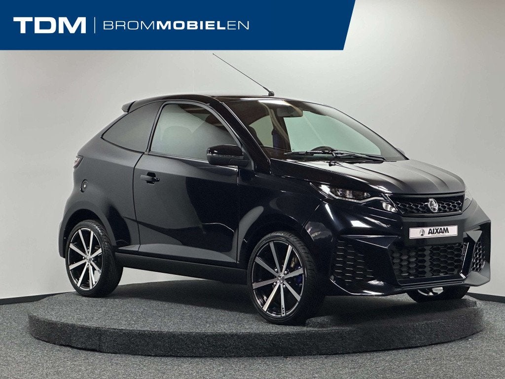 Aixam Coupé GTI | Digitaal Dashboard | Apple carplay, 56 route de Pugny
BP 70112  Aix-les-Bains, FR, Nieuw, Aixam@aixam-mega.fr