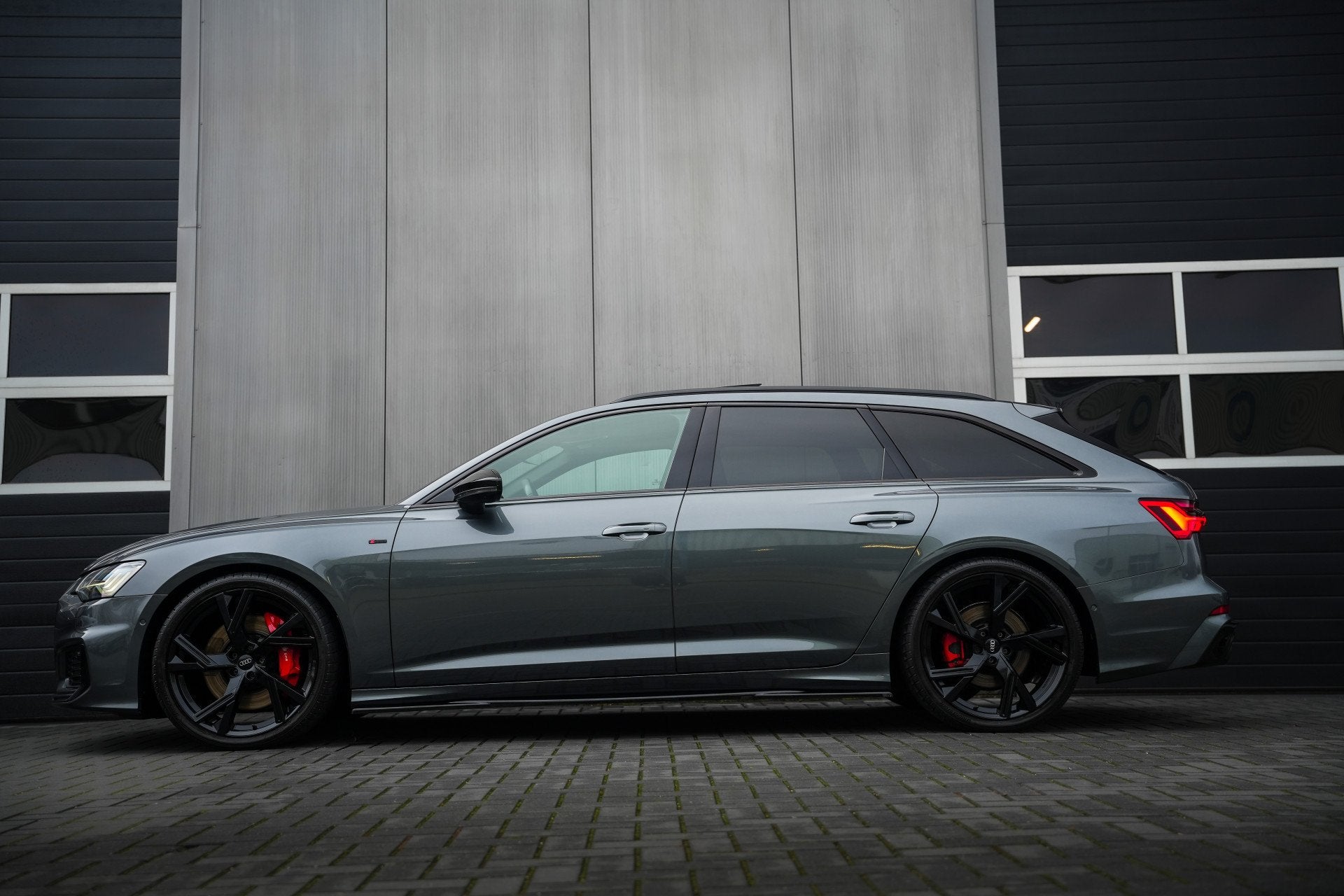 Audi A6 Avant 55 TFSI 340pk V6 Quattro Sport S line Edition, Automaat, Gebruikt, 2995 cc, 2000 kg