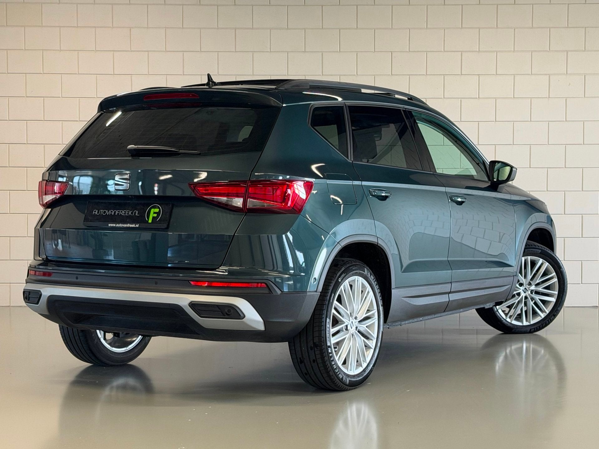 Seat Ateca 1.5 TSI Style Business Intense DSG Aut.| PANO | L, Auto's, Dealer onderhouden, 4 cilinders, Ateca, Bedrijf