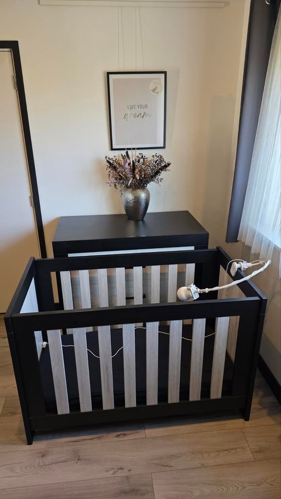 Complete TWF Babykamer Set: Ledikant, Commode & Kledingkast, Kinderen en Baby's, Kinderkamer | Complete kinderkamers, Ophalen