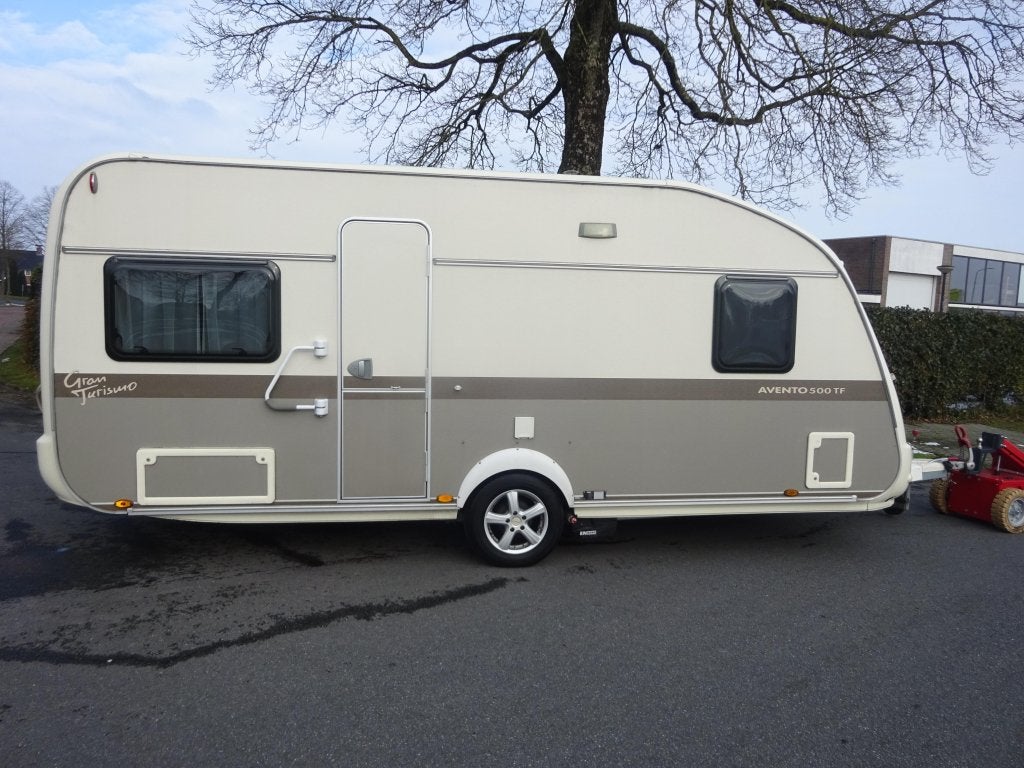 Avento GrandTurismo 500 TF met Nieuwe Mover, Caravans en Kamperen, Caravans, Rondzit, Schokbreker, Avento, Bedrijf