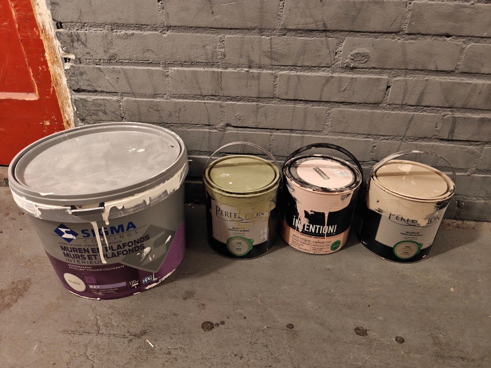 Diverse verfpotten te koop, Gebruikt, Wit, Ophalen of Verzenden, Verf
